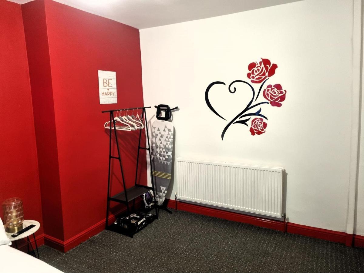 לידס *1Es* For Your Most Relaxed & Cosy Stay + Free Parking + Free Fast Wifi * מראה חיצוני תמונה
